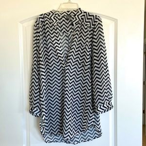 Blue and white quarter sleeve blouse, size large